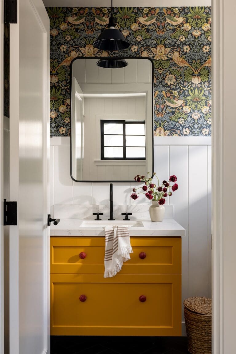 RamonaTan_SuperiorSt_3637A-Powder Room 1