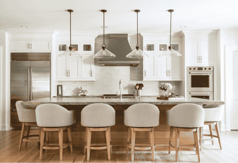 Discover a custom kitchen and butler’s pantry in Cheshire, CT, designed by AMS Kitchens with Kountry Kraft’s hard maple cabinets. Functional design meets modern style.