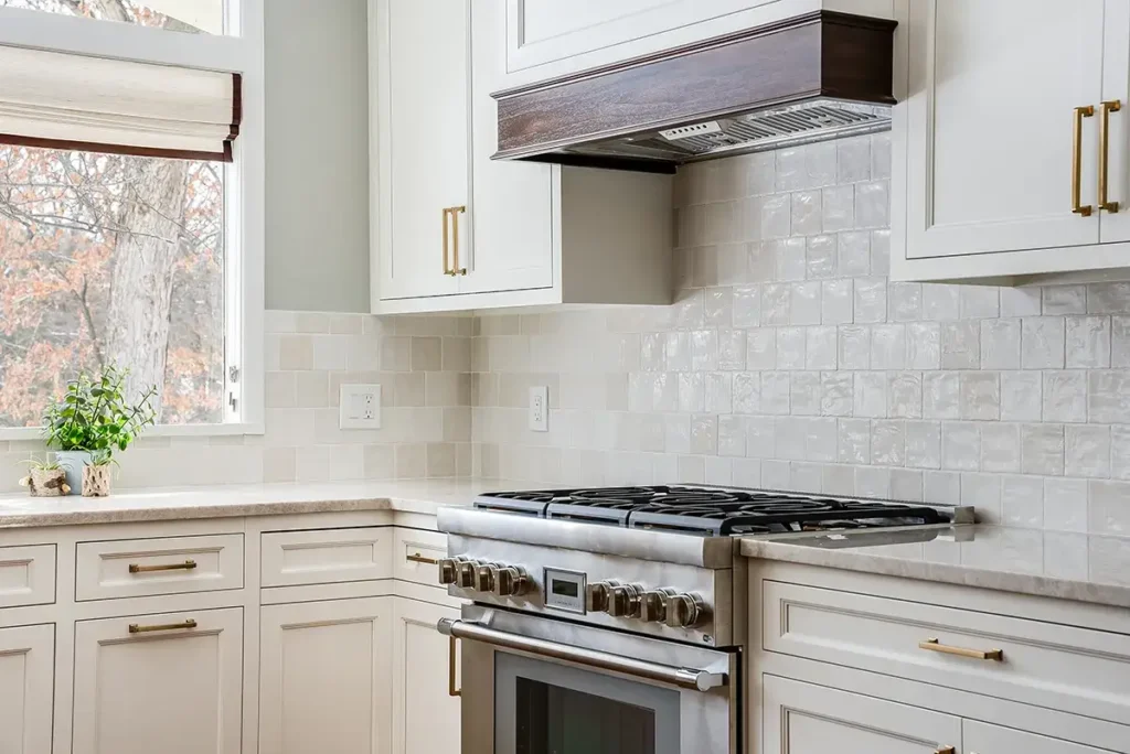 Elegant Countertop and Backsplash Details