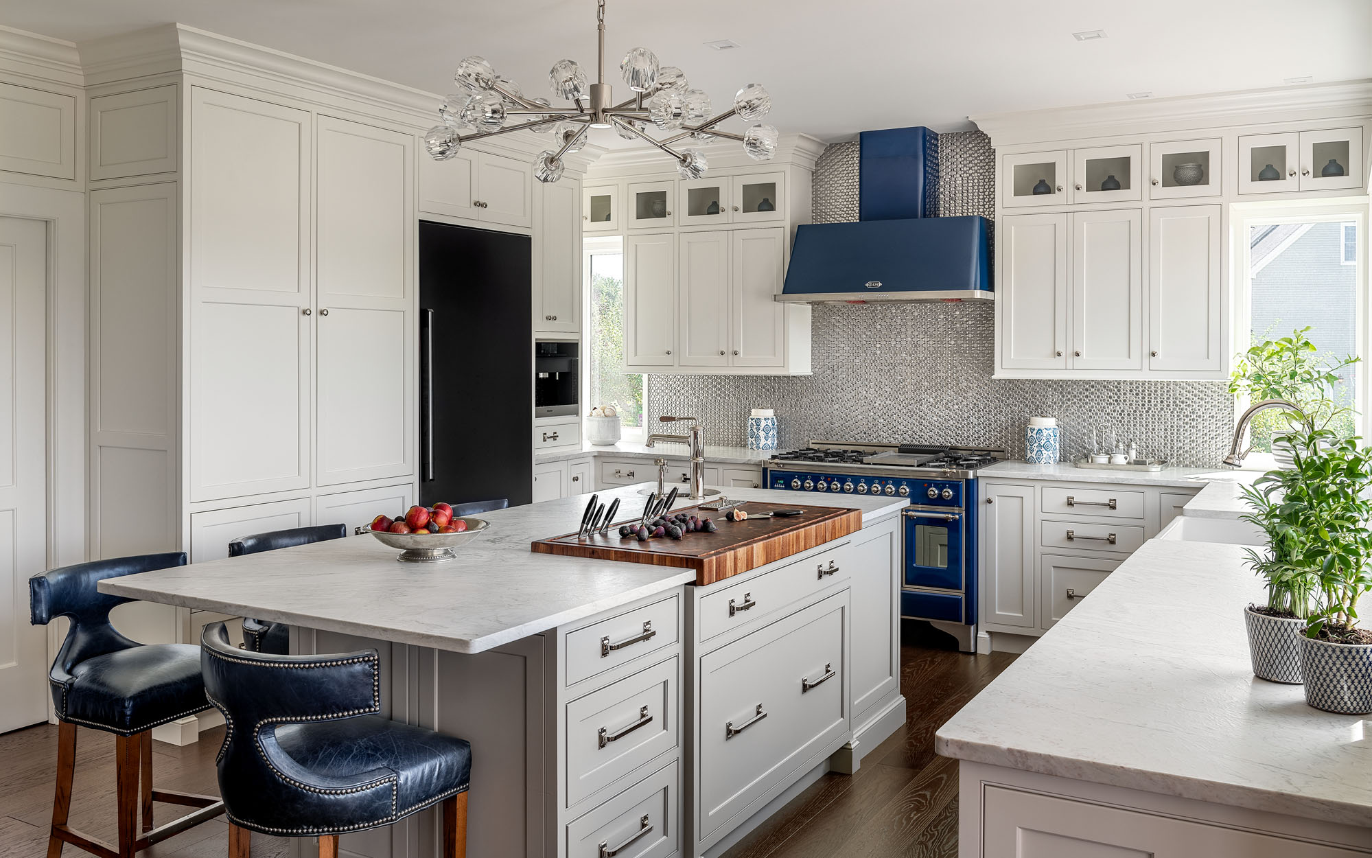 White Kitchen Cabinets Full Set With an Island
